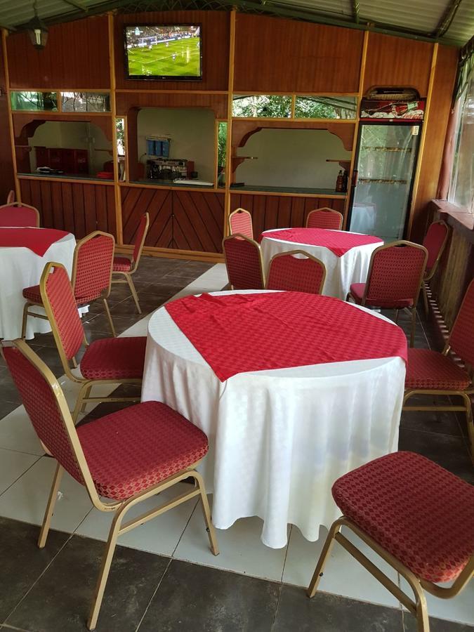 אלדורט The Noble Hotel & Conference Centre מראה חיצוני תמונה