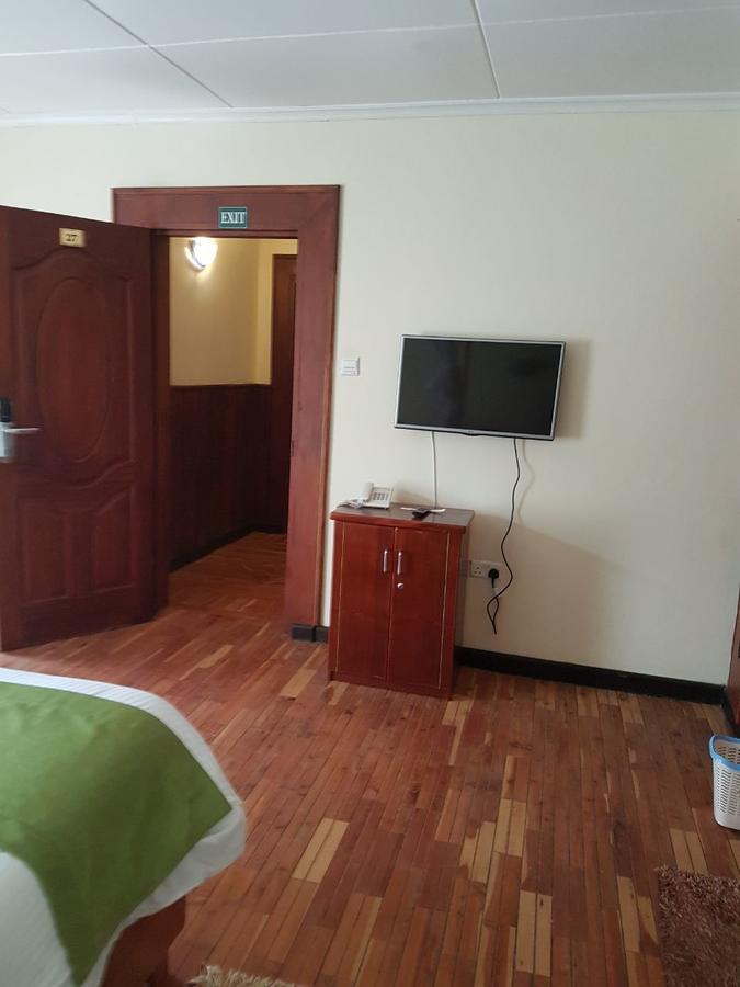 אלדורט The Noble Hotel & Conference Centre מראה חיצוני תמונה