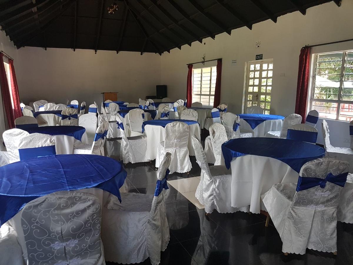 אלדורט The Noble Hotel & Conference Centre מראה חיצוני תמונה