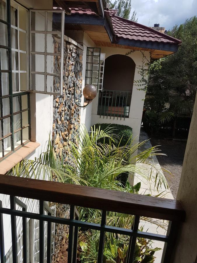 אלדורט The Noble Hotel & Conference Centre מראה חיצוני תמונה