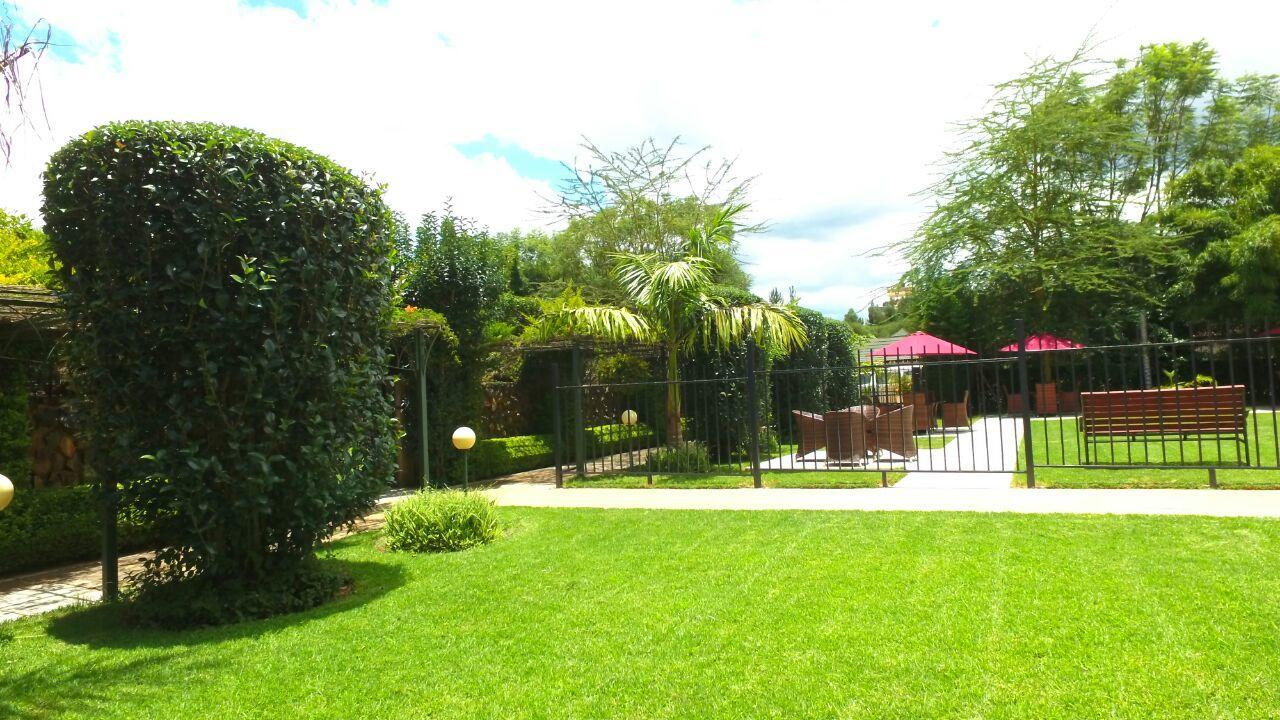 אלדורט The Noble Hotel & Conference Centre מראה חיצוני תמונה